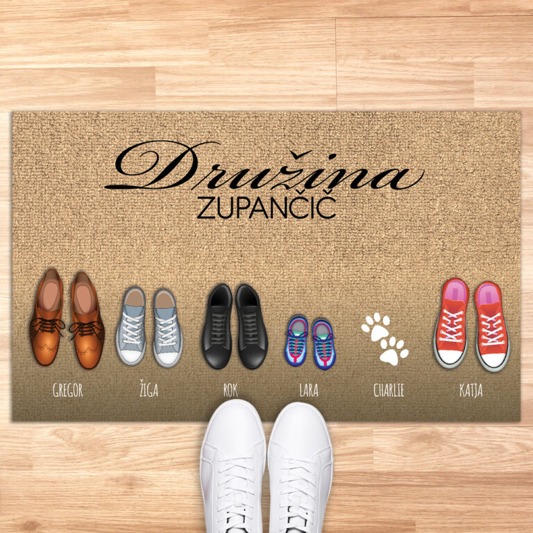 Personaliziran predpražnik - Naši čevlji