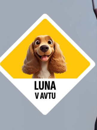 Personalizirana nalepka - Pes v avtu